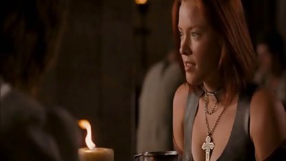 Zorla kızı seks filmi izle konulu fizik muayeneye getirdi