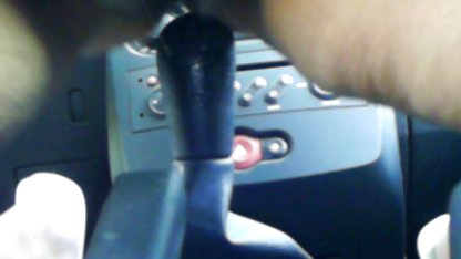 Genç Alexandra vücudunu en yeni konulu erotik filmler göstermek için mini bir stüdyoya geldi