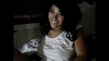 Yabancı bir tür, fakir kıza yağma için samimiyet teklif konulu erotik sinema filmleri etti