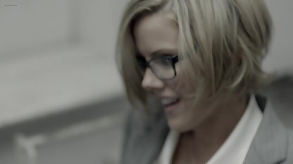 Adam kız arkadaşının oral seksini çıkardı hd konulu erotik film