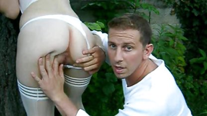 Kanepede konulu erotik film bir mayo jimnastik esmer