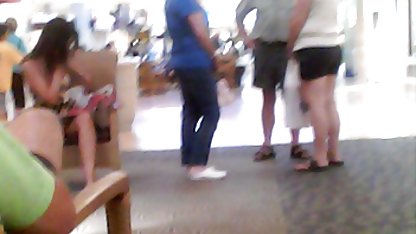 Alyonka seks konulu filmler anüsünde zor bir sandıkla zorlukla baş edebiliyor