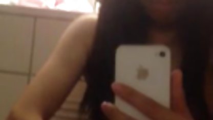 Bu yüzden girişte tam olarak lezbiyen film konulu karar vermeleri için can atıyorlardı