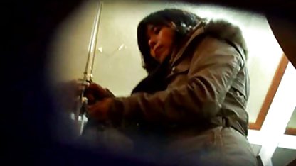 Genç fahişe ile saunada film izle konulu erotik eğlenmek