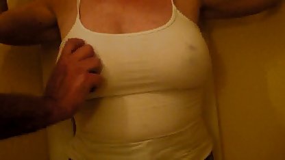 Çift bir aynanın önünde oral eski konulu seks filmleri okşama alışverişinde bulundu.