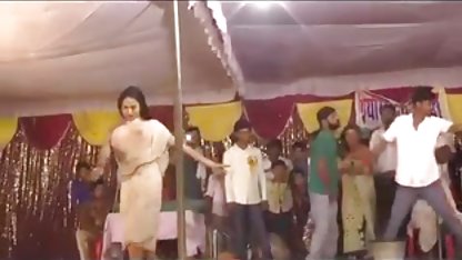 Öğretmen güzel ensest konulu seks filmleri bebek eldak koyar.