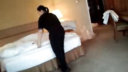 Ofis çalışanı onun kasık okşamaya seks filmi izle konulu karar verdi.