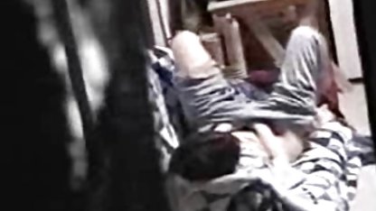 Gerçekten onu kedi kemanlamak konulu erotik film için seviyor