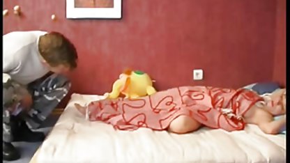 Sevgili kendini anne konulu sex filmleri okşadı