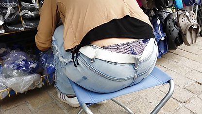 Üç fahişe eş değiştirme konulu erotik filmler