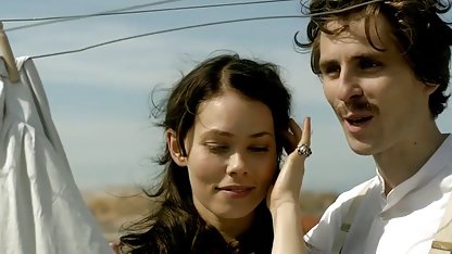 Uzun dilli lezbiyen lezbiyen konulu sex filmi trenler kız